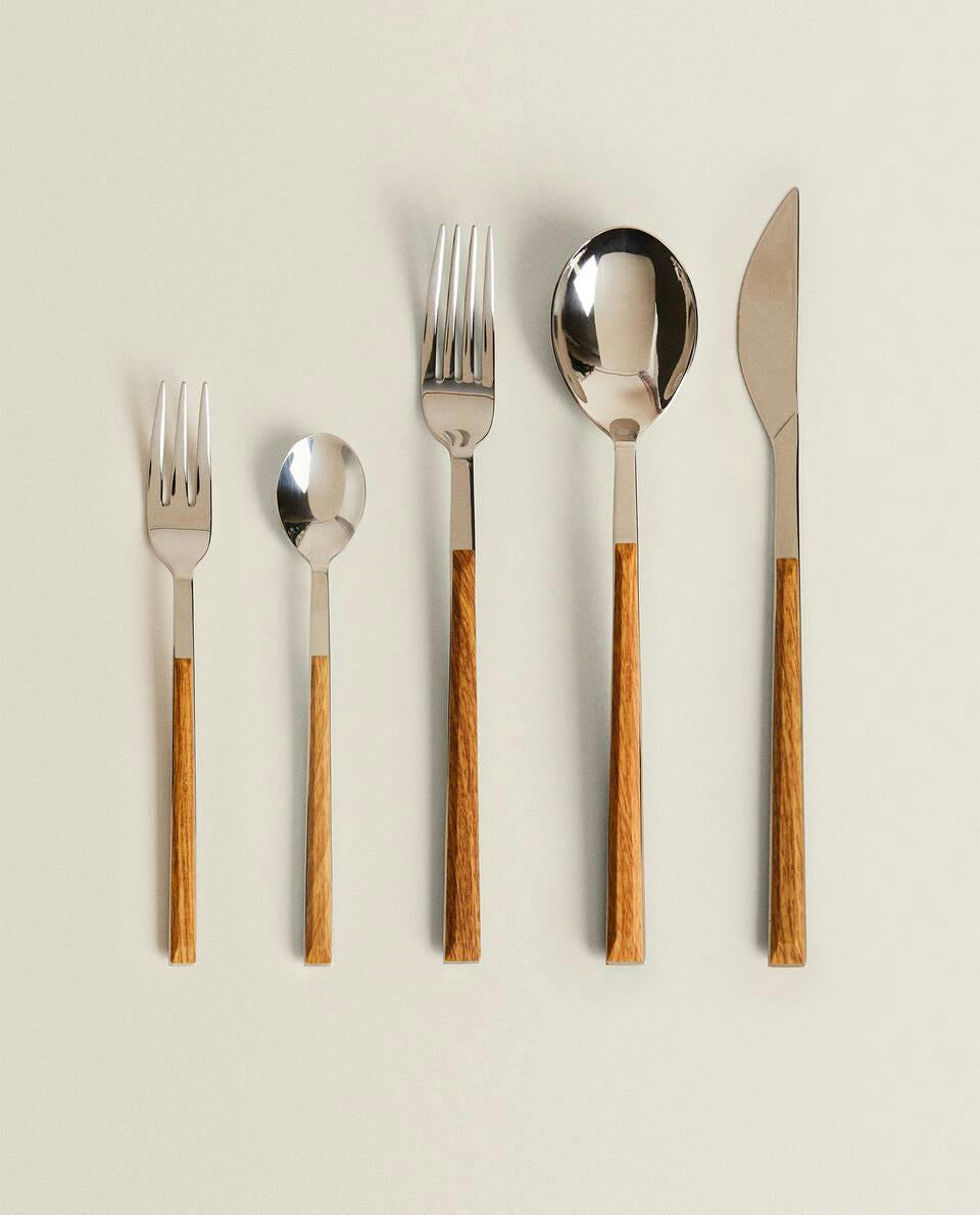 4-SPOON BOX WITH WOOD-EFFECT HANDLES