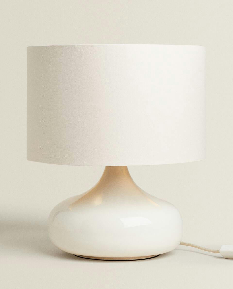 LAMP WITH CERAMIC BASE