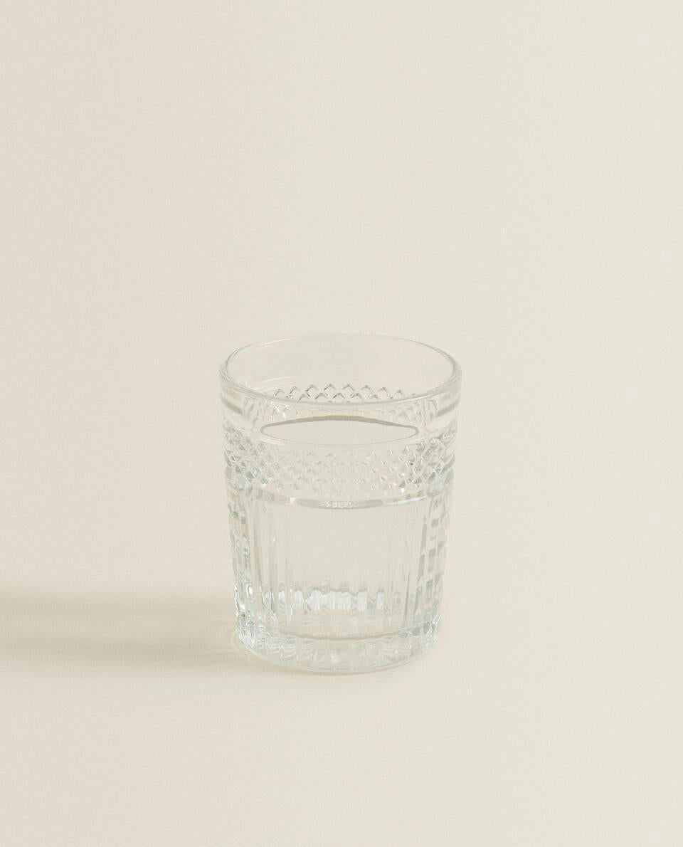RAISED DESIGN GLASS TUMBLER