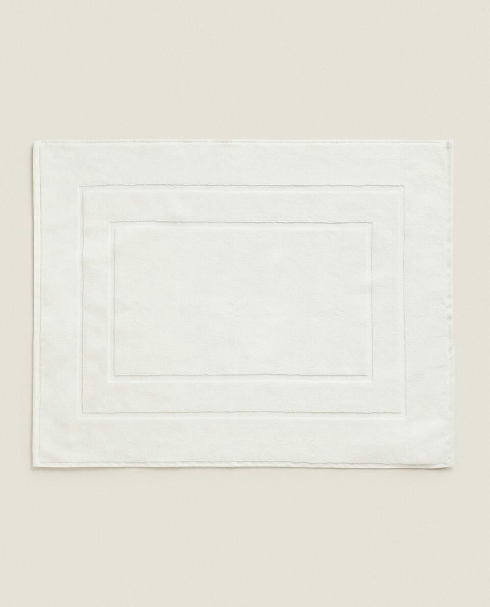 COTTON BATH MAT