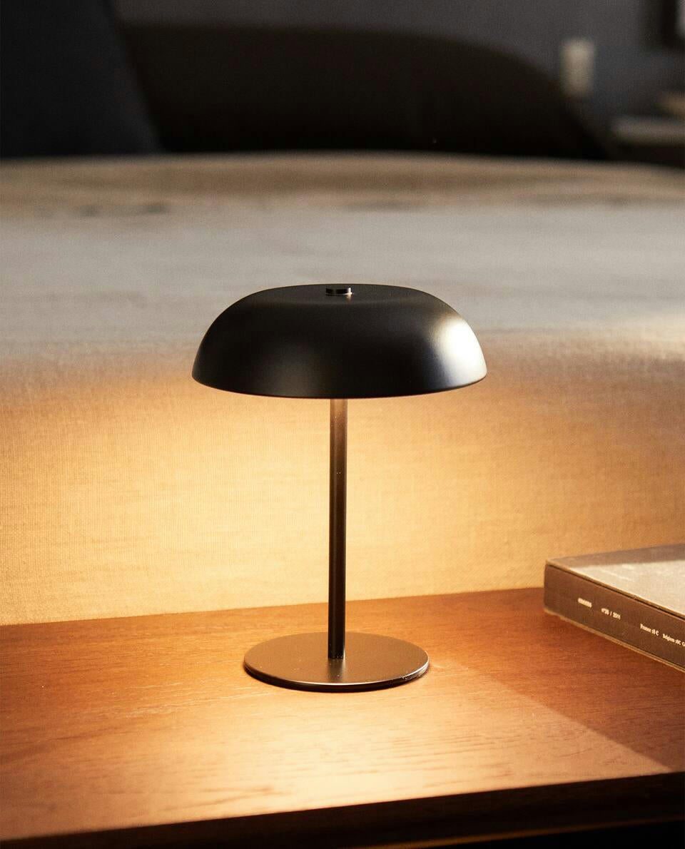 MONOCHROME TOUCH LAMP