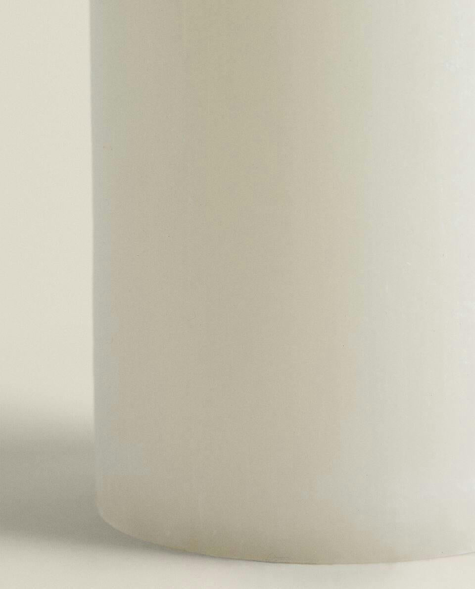 CYLINDRICAL CANDLE
