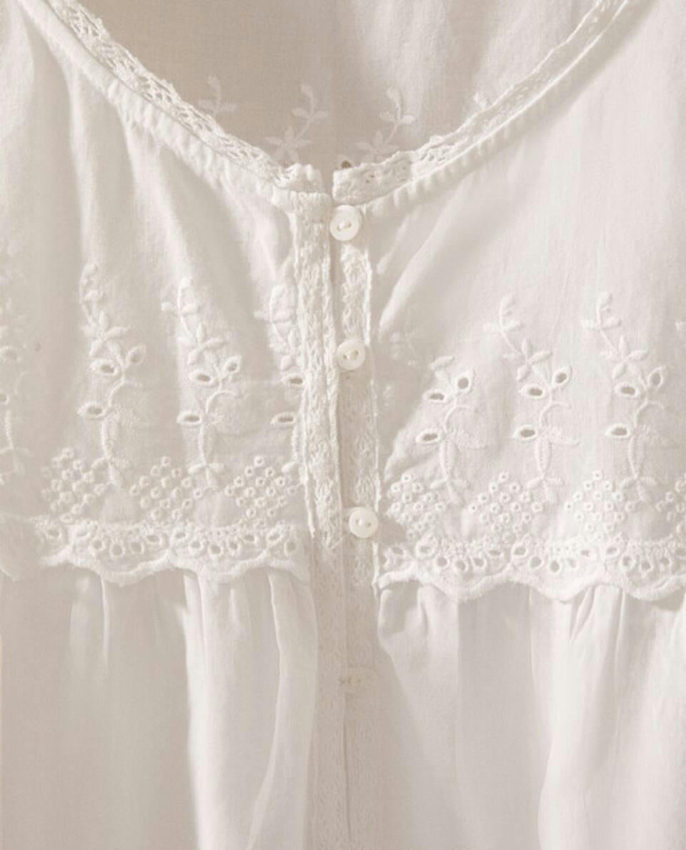 EMBROIDERED COTTON NIGHTDRESS