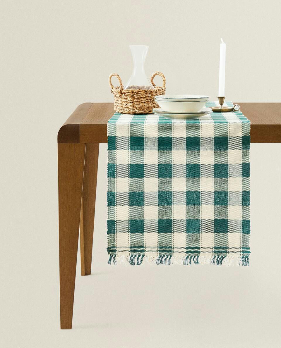 CHRISTMAS CHECK TABLE RUNNER