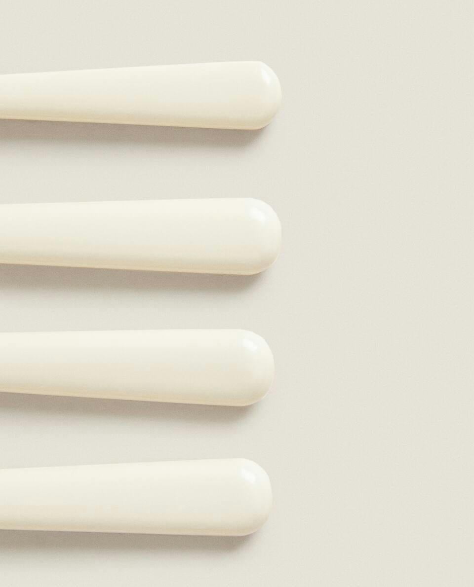 CUTLERY SET WITH HANDLE DETAIL (SET OF 4)
