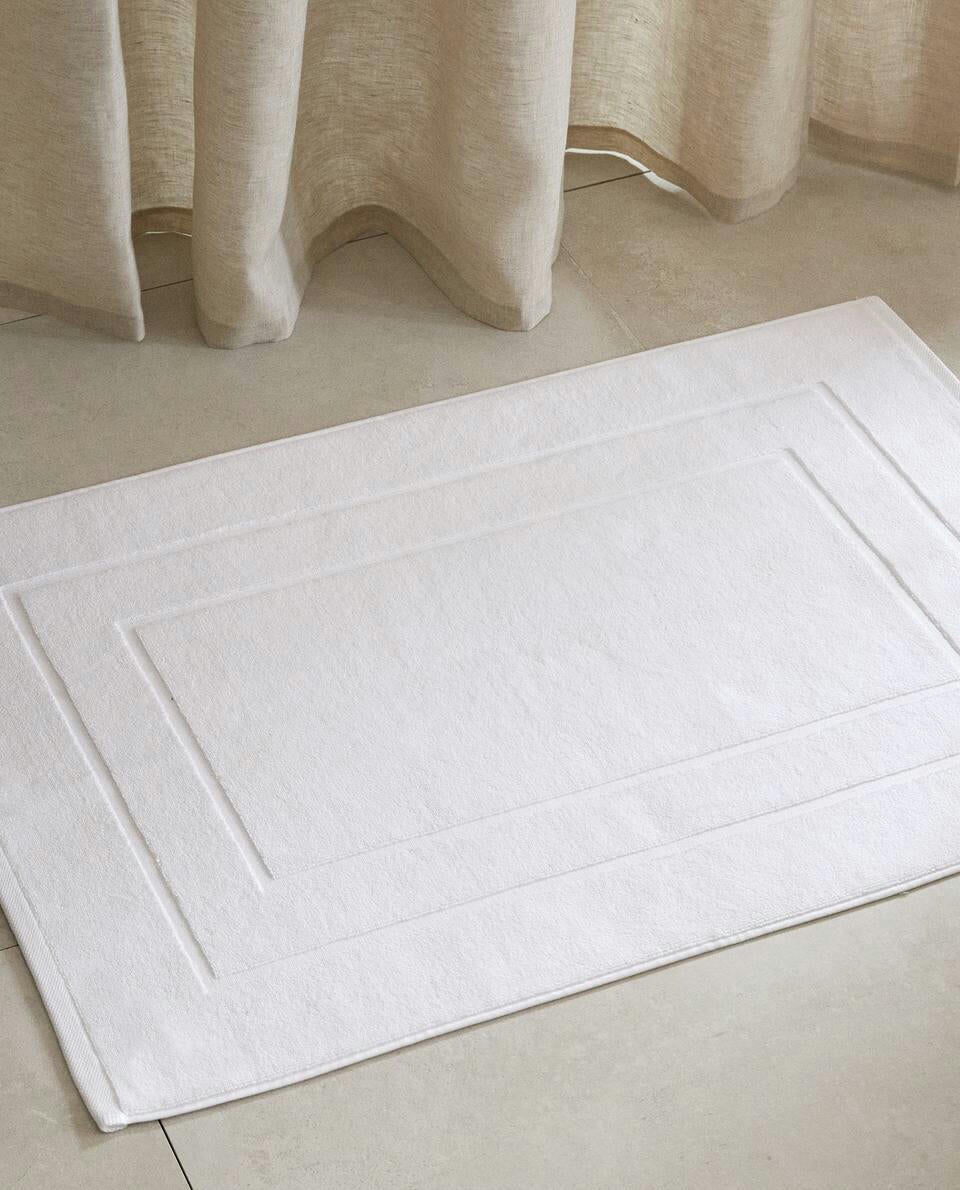 COTTON BATH MAT