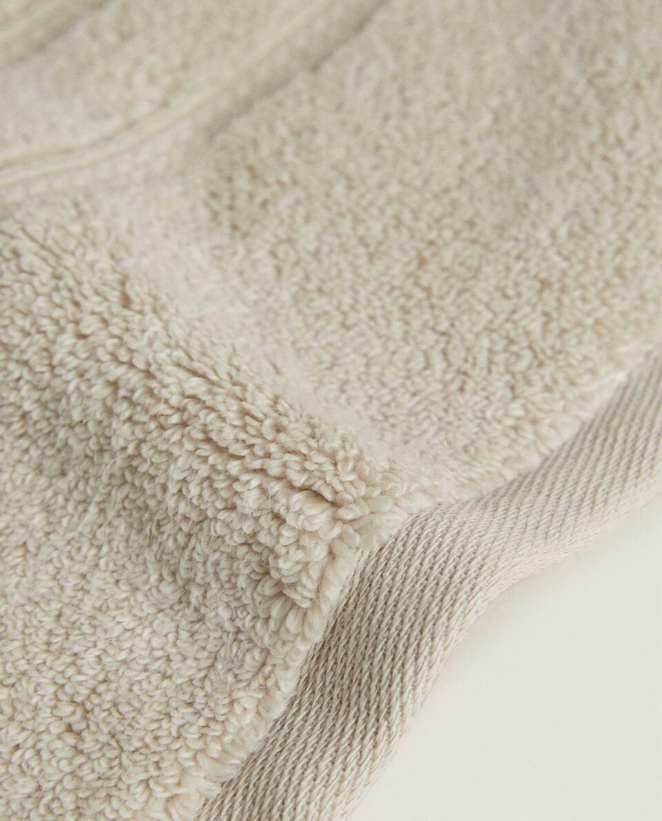 EXTRA SOFT TOWEL WITH DOUBLE BORDER