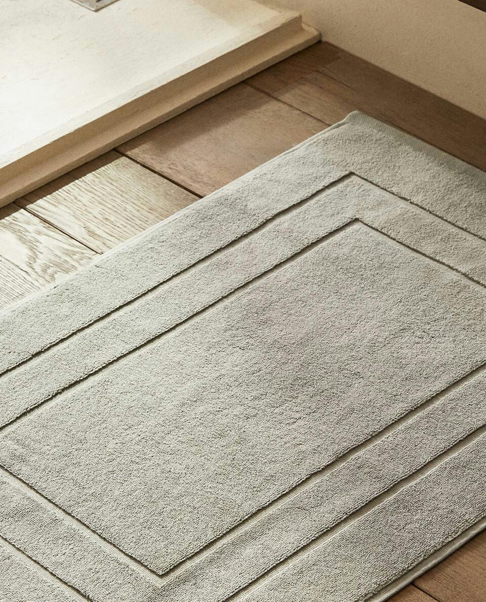 COTTON BATH MAT