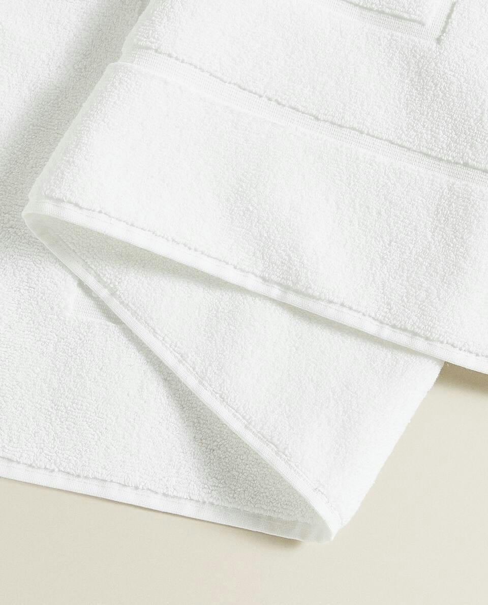 COTTON BATH MAT