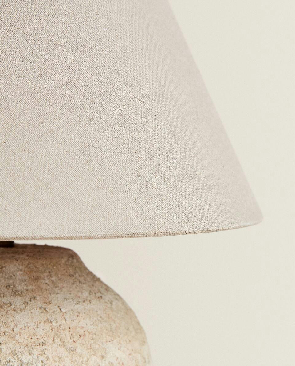 LAMP WITH AGED CERAMIC BASE