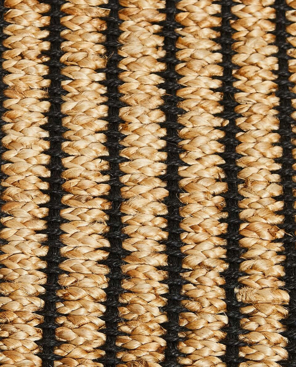 NON-SLIP JUTE RUG