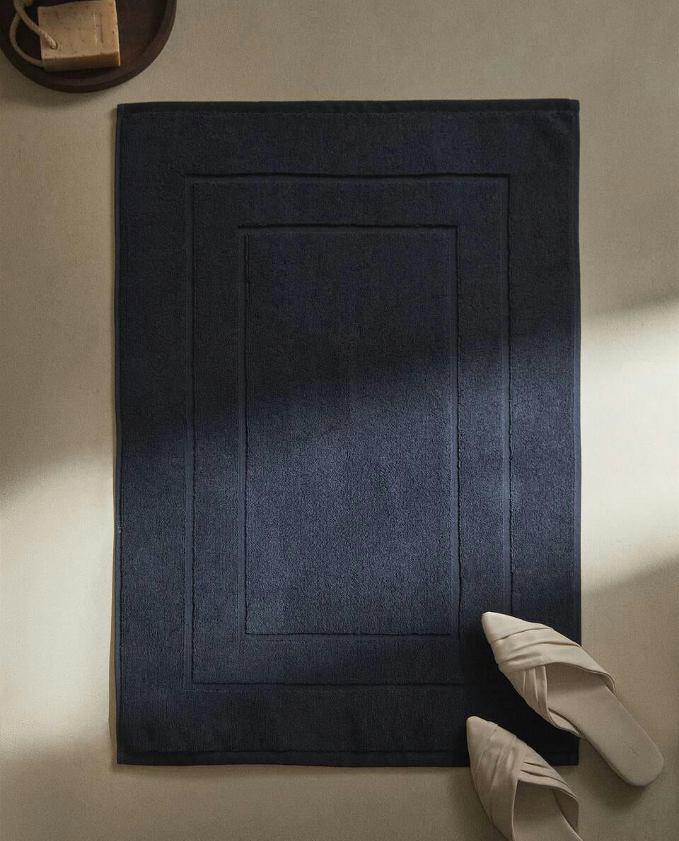 COTTON BATH MAT