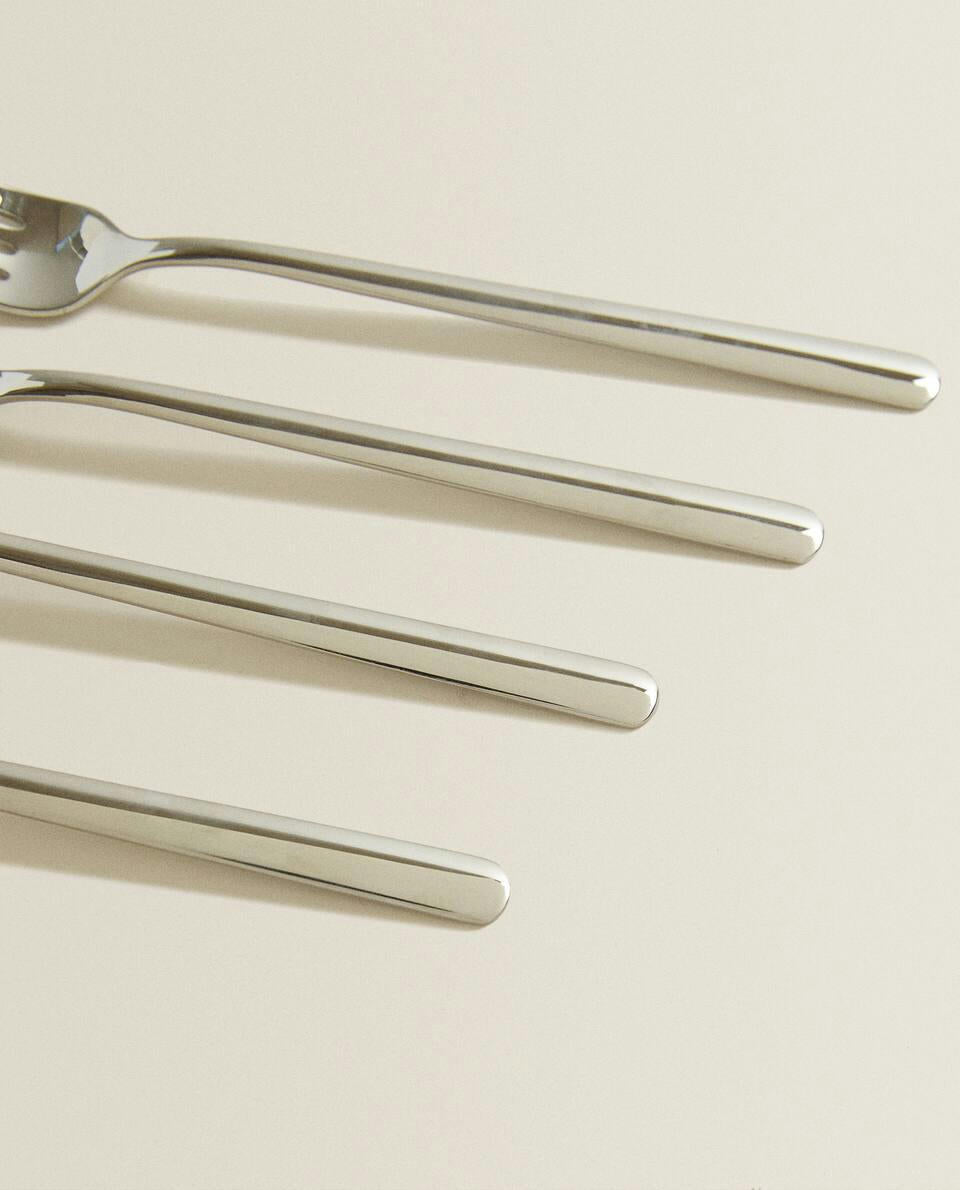 BOX OF 4 SHINY STEEL FORKS