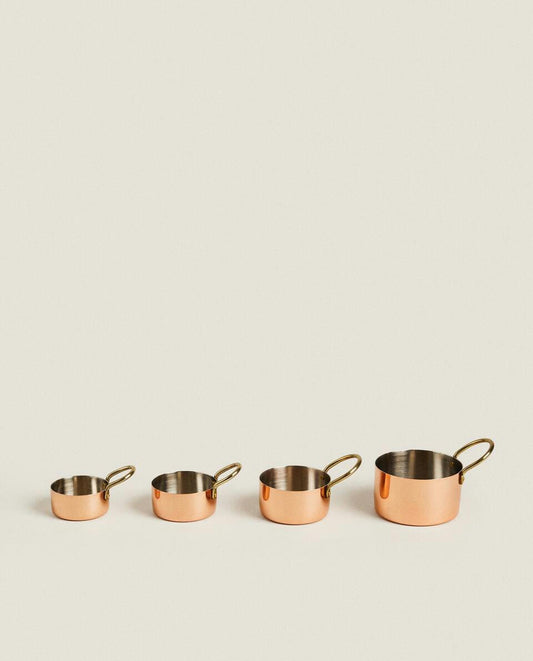 SET OF 4 MEASURING CUPS