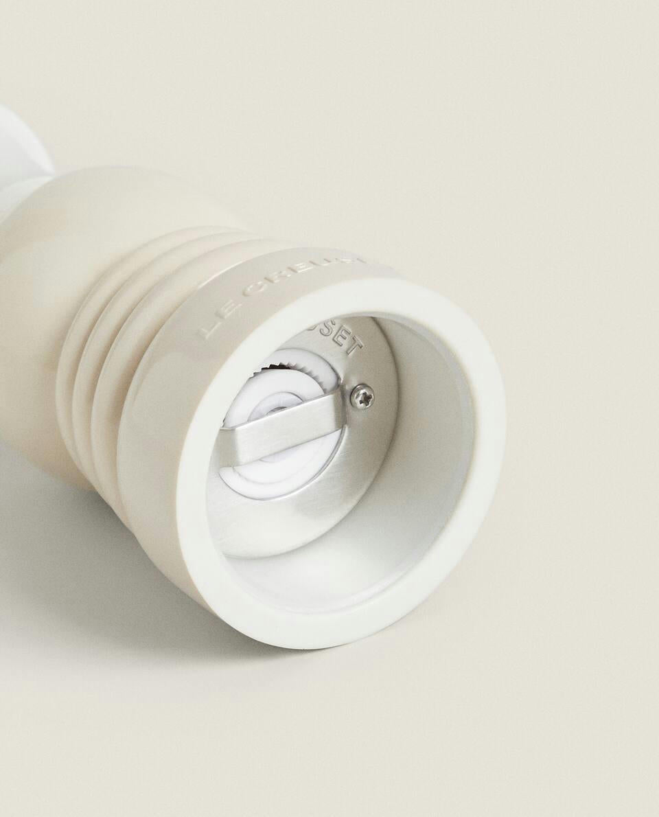 LE CREUSET LACQUERED PEPPER GRINDER