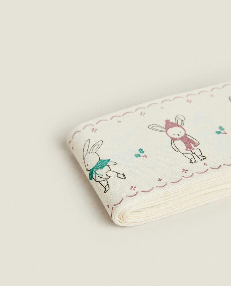 CHILDREN¡¯S WRAPPING PAPER WITH CHRISTMAS BUNNY RABBITS