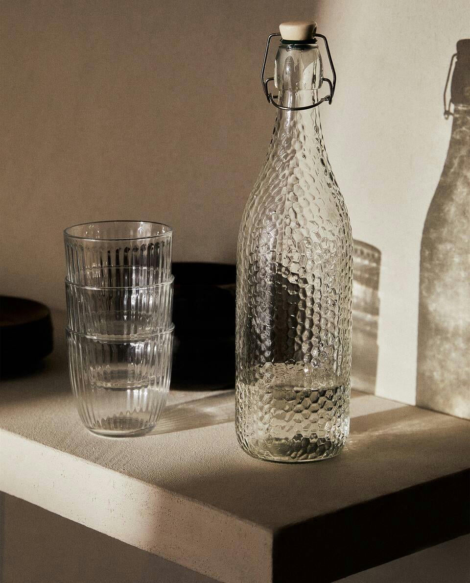 BOTTLE WITH CERAMIC STOPPER