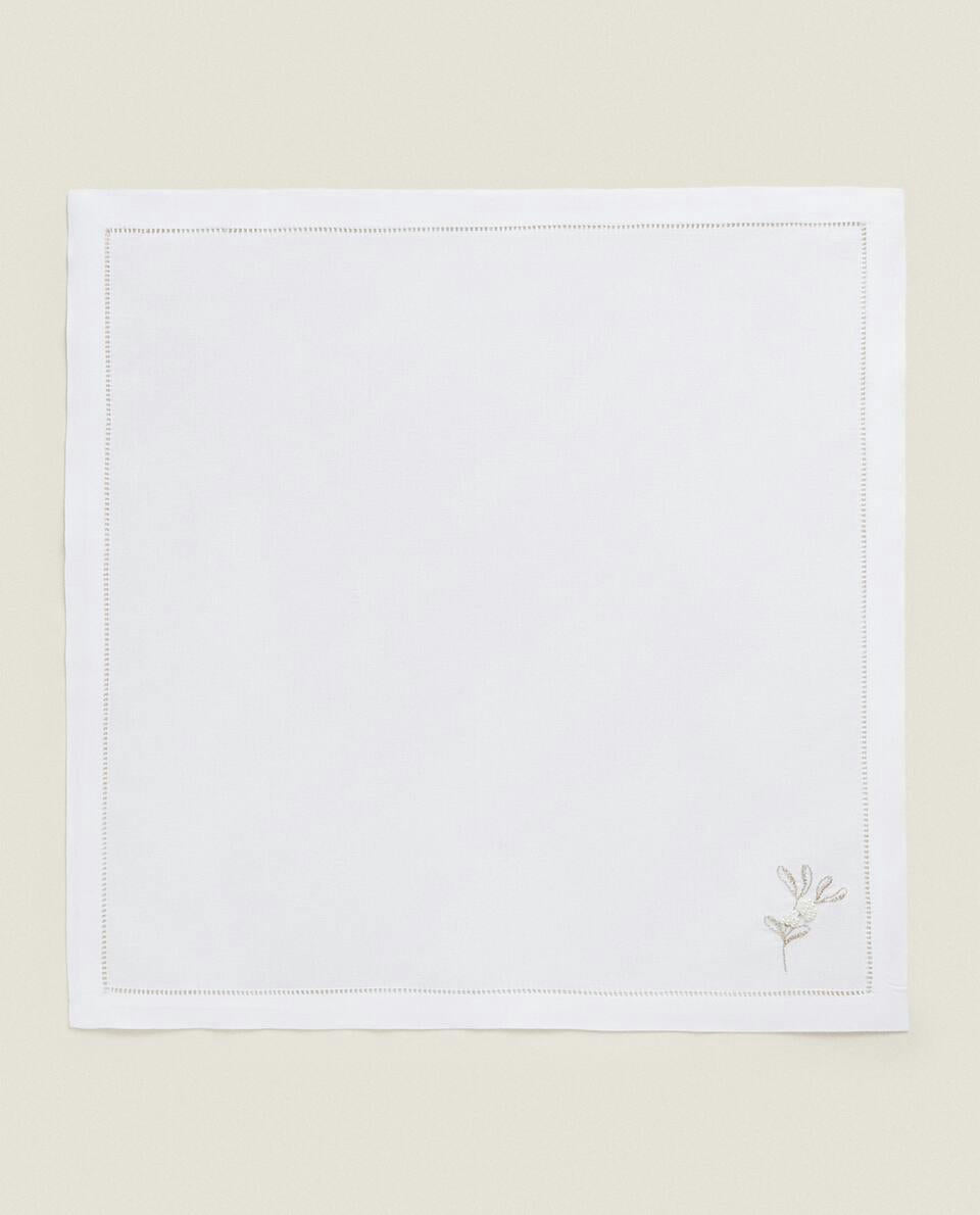 PACK OF CHRISTMAS PEARL BEAD NAPKINS (PACK OF 2)