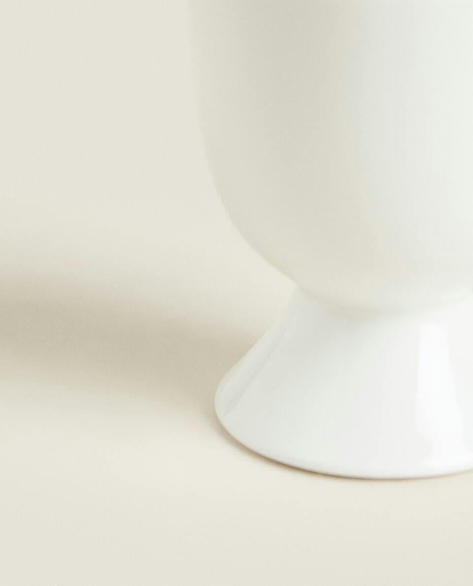 BONE CHINA EGG CUP